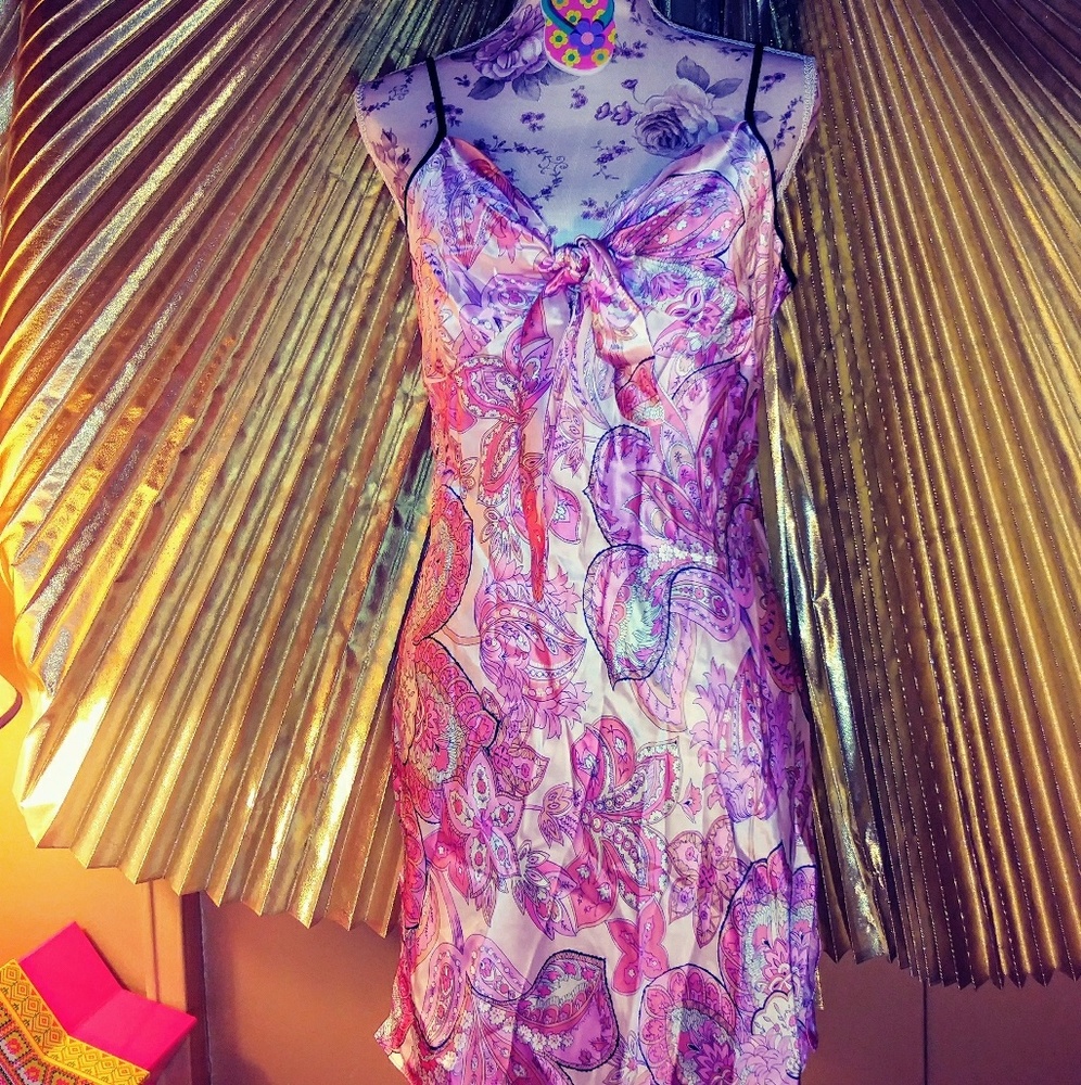 August Silk flowery pink nightie